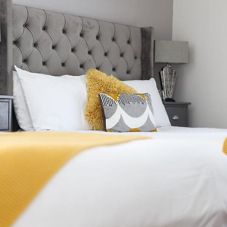 Mandalay Hotel Portrush Bagian luar foto
