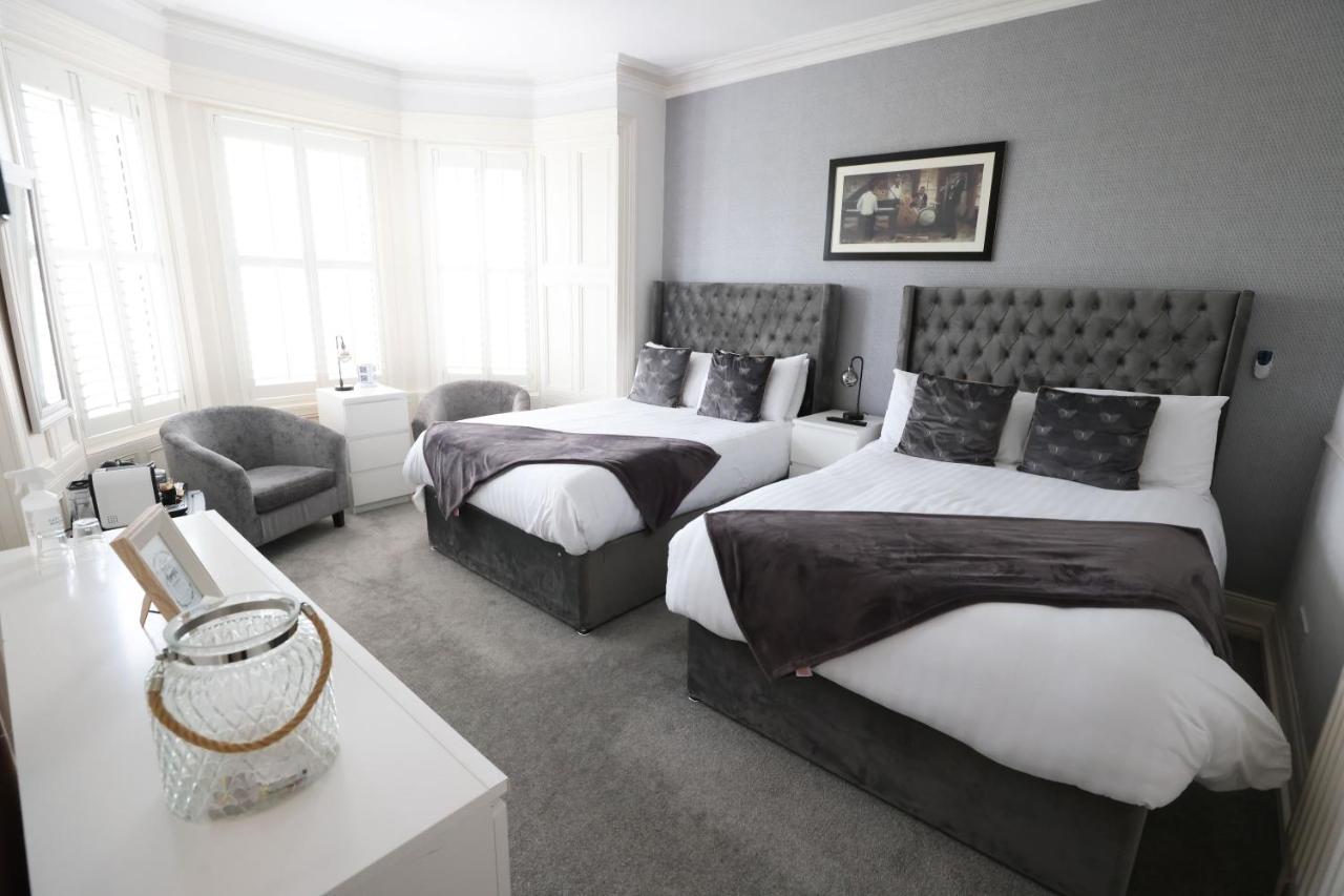 Mandalay Hotel Portrush Bagian luar foto