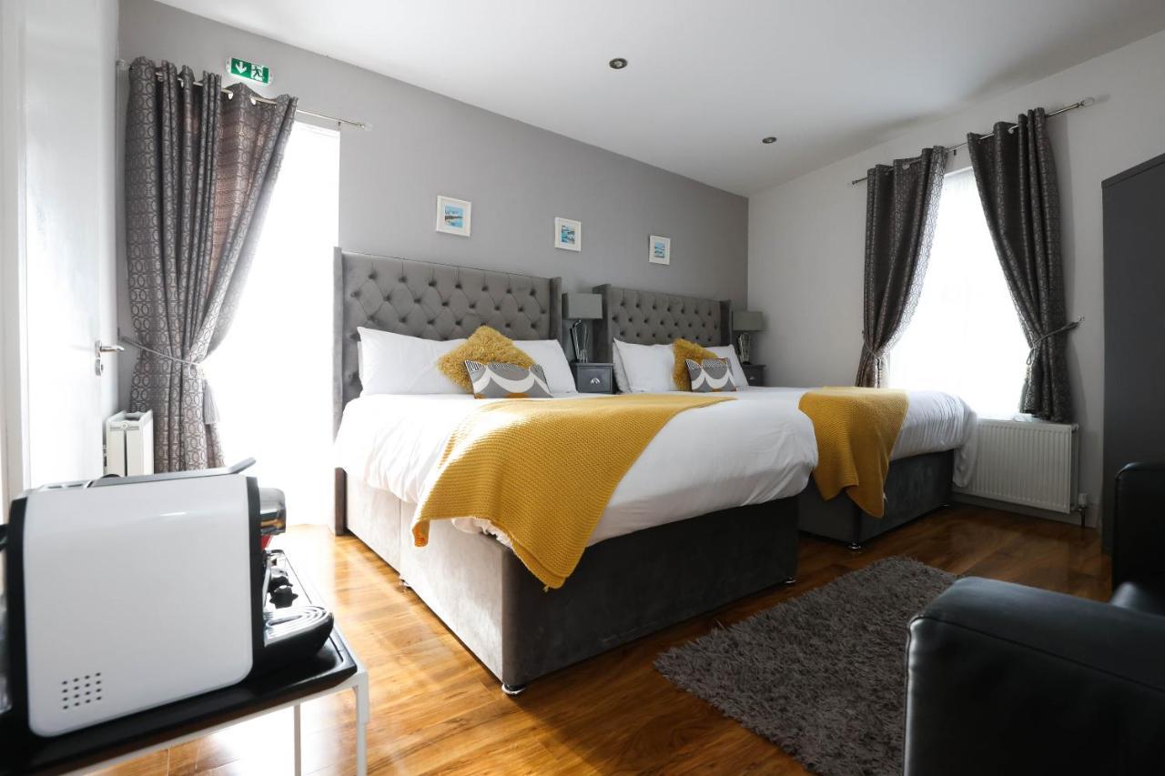 Mandalay Hotel Portrush Bagian luar foto