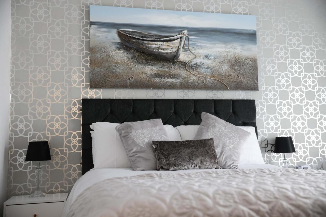 Mandalay Hotel Portrush Bagian luar foto