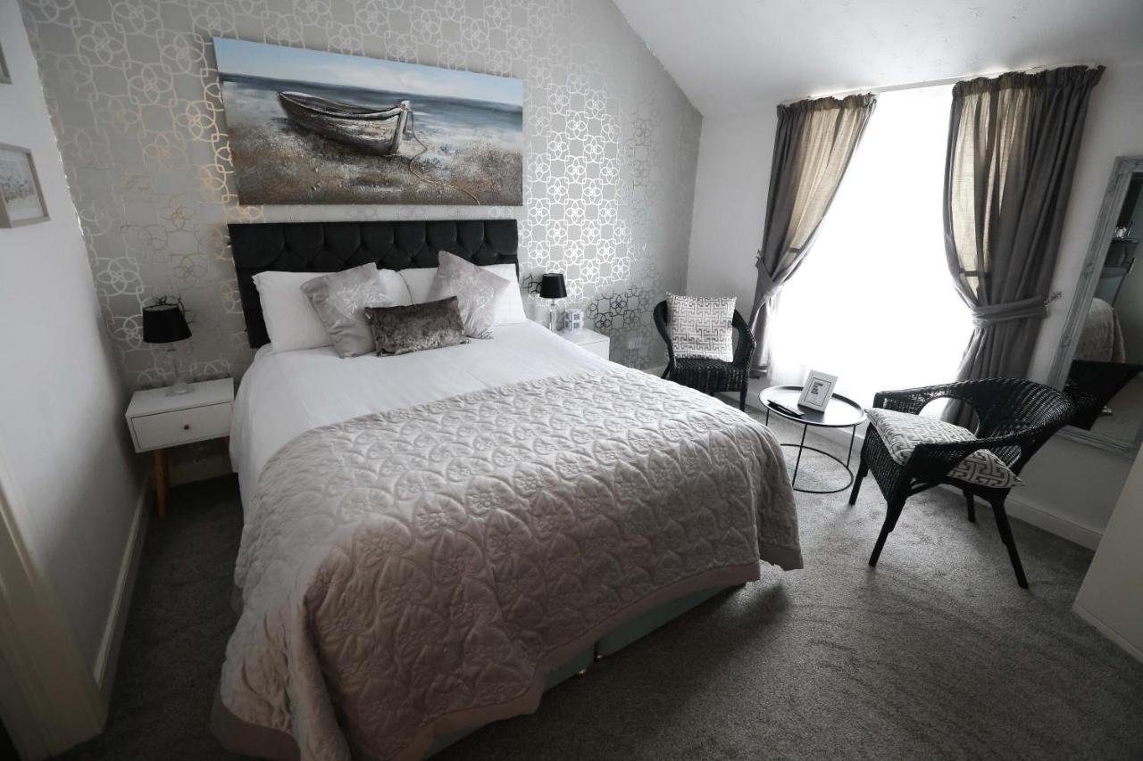 Mandalay Hotel Portrush Bagian luar foto