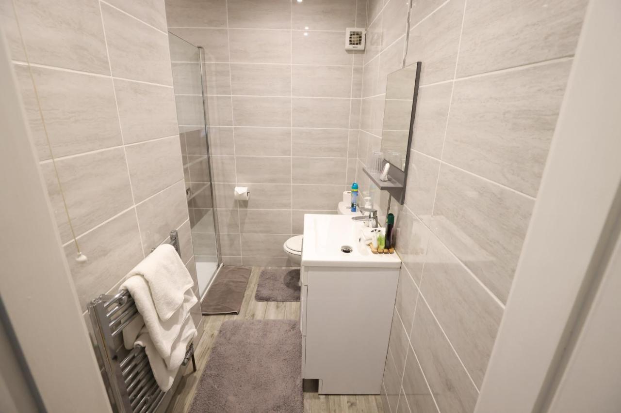 Mandalay Hotel Portrush Bagian luar foto